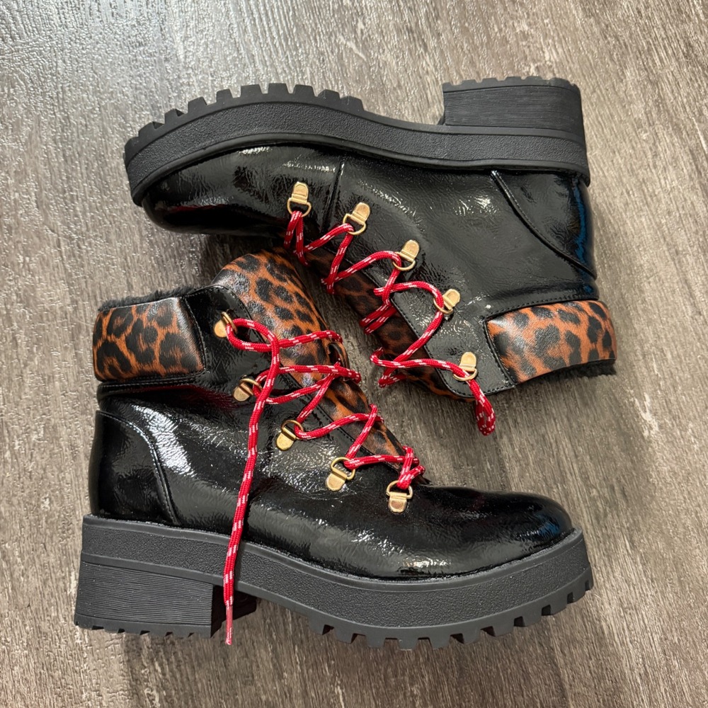 Call It Spring Women Black Patent Leopard Lined Lace Up Ankle Boots Size 9